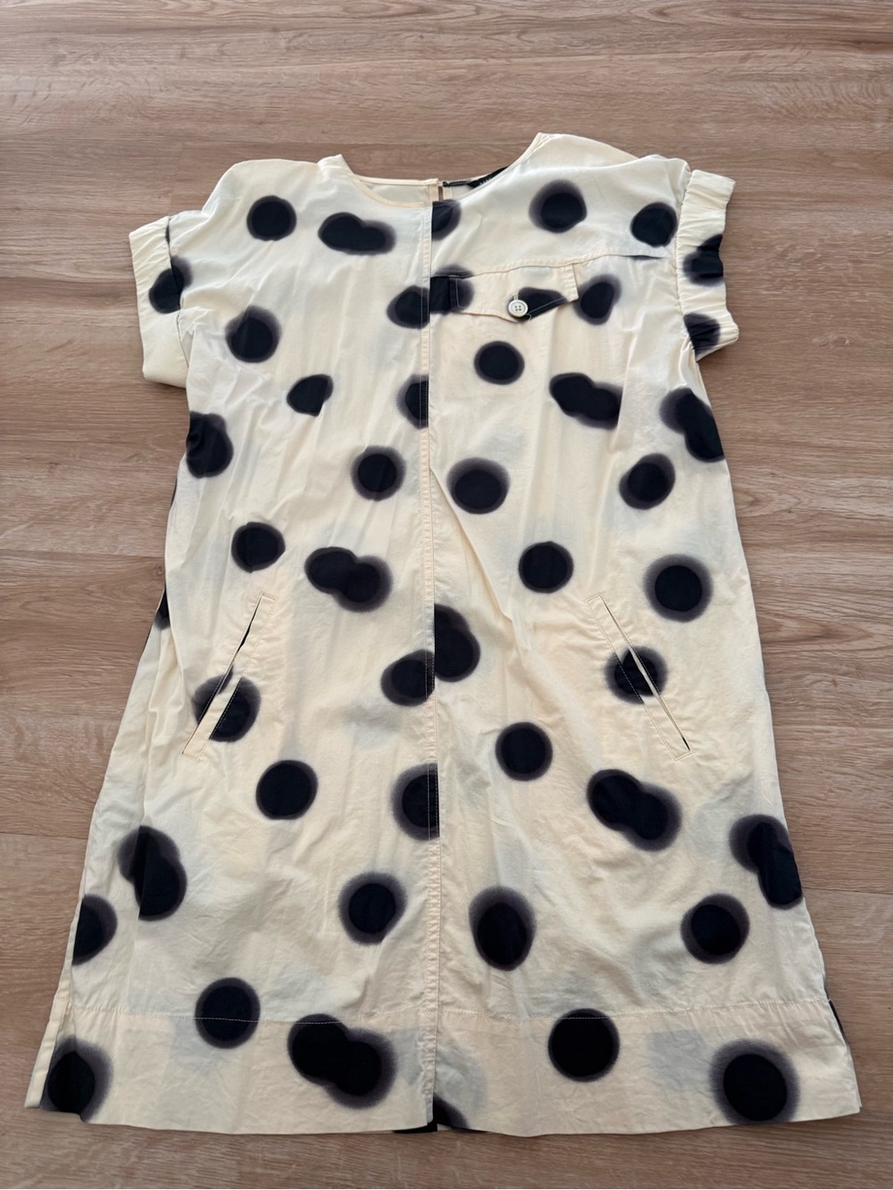 Marc By Marc Jacobs Cream Dress with Black Dot Accent - Picture 1 of 6